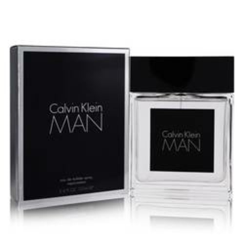 Calvin Klein Man Eau De Toilette Spray Par Calvin Klein